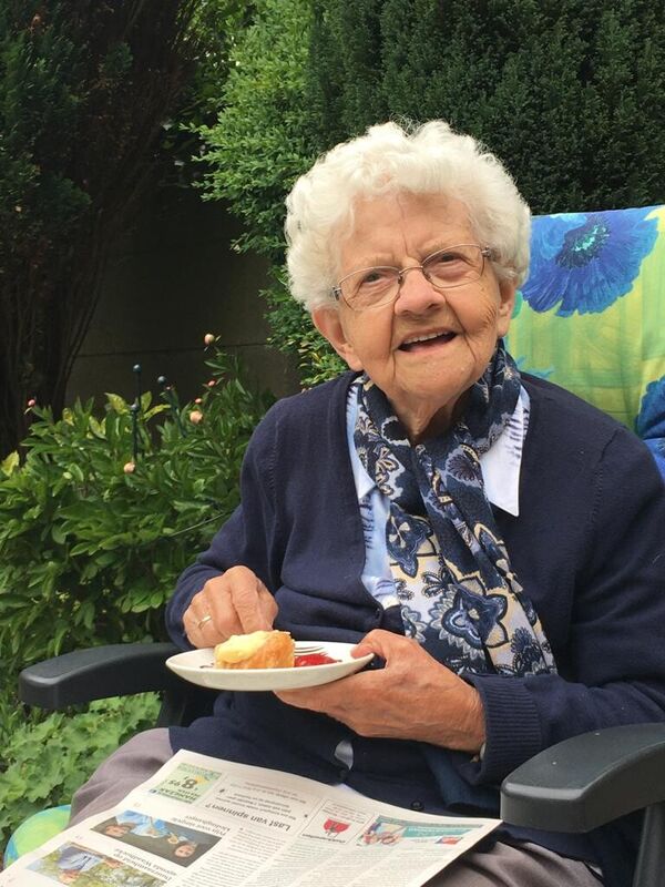 20200528-genieten-in-de-tuin-n